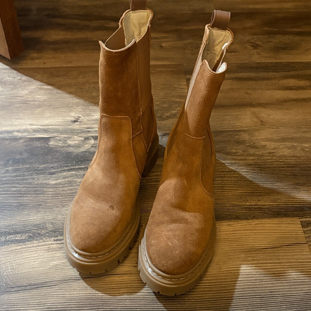 Bullboxer Suede Chelsea Boots